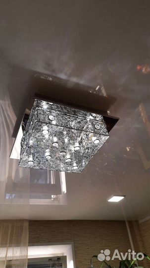 Светильник потолочный+ 4 точечных светильника
