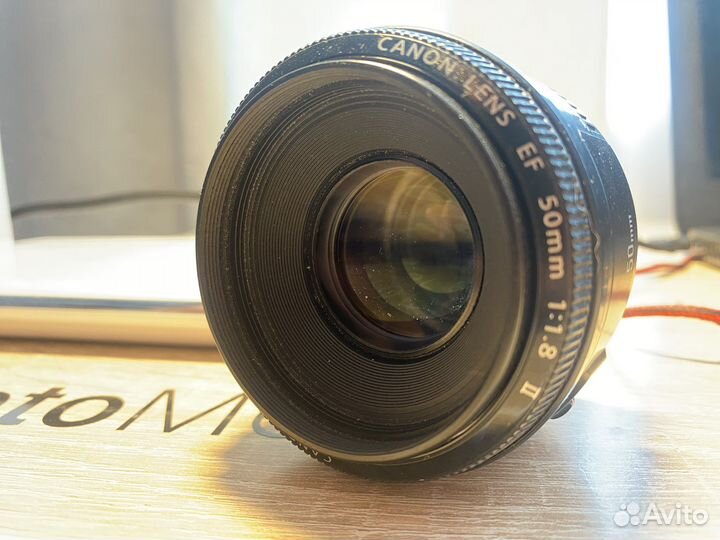 Объектив Canon EF 50mm f/1.8 II