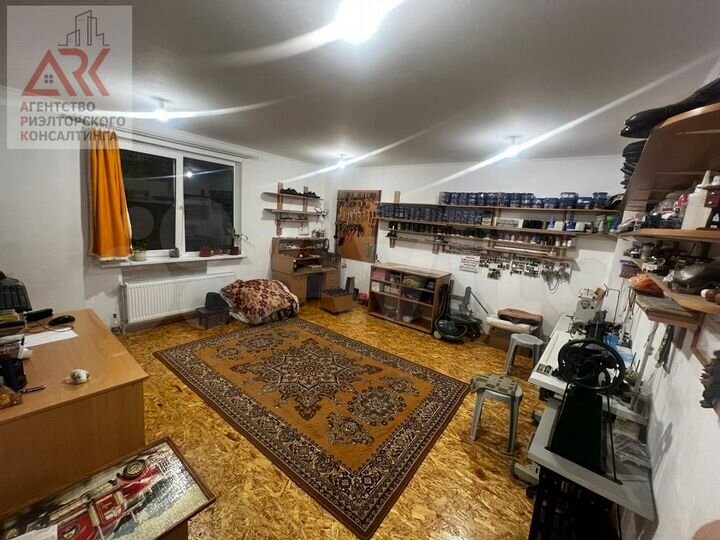 4-к. квартира, 105 м², 1/1 эт.