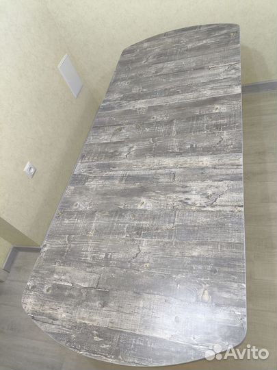 Кухонный стол