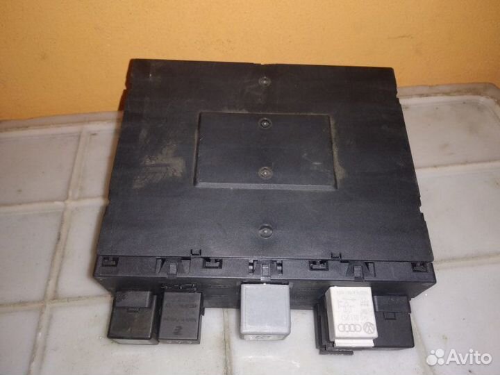 Блок комфорта Volkswagen Caddy 2KB BSU 2008