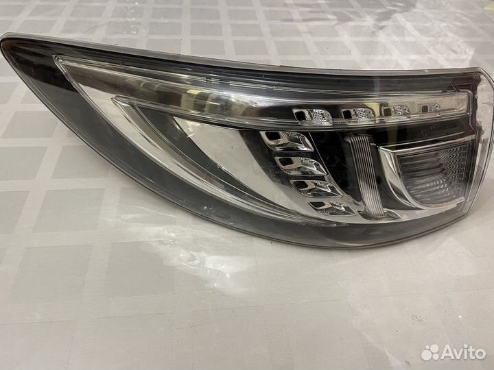 Фара задняя левая оригинал Мазда 6 GH универсал