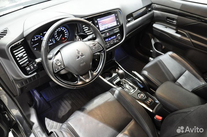 Mitsubishi Outlander 2.0 CVT, 2018, 82 000 км