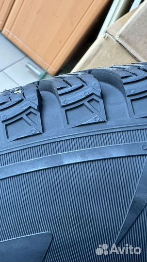 Pirelli Ice Zero 2 235/60 R18 107S