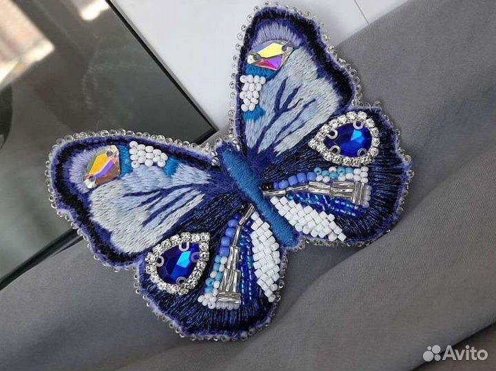 Бабочка брошка