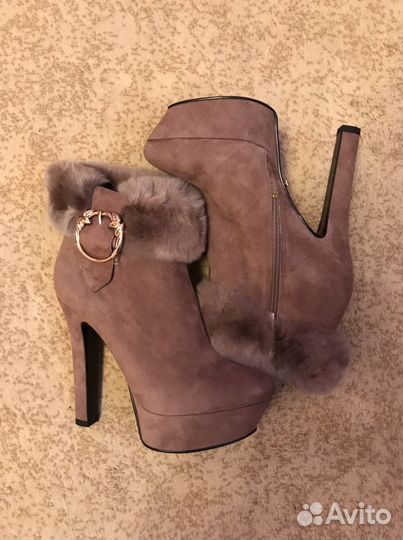 Ботинки женские зимние 38 размера новые