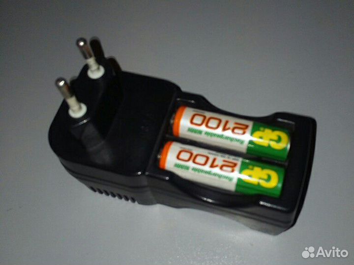 Зарядка для аккумуляторных батареек аа и ааа