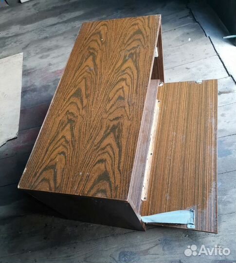 Тумбочка для обуви