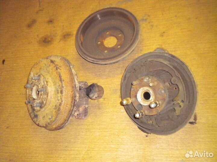 Цапфа задняя правая Subaru Impreza GF