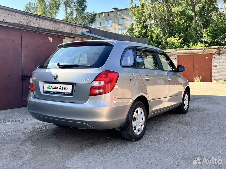 Skoda Fabia 1.2 МТ, 2011, 218 000 км