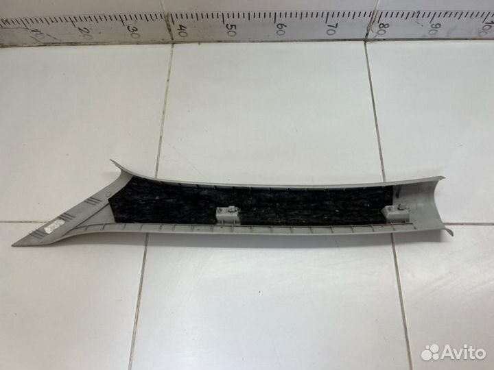 Обшивка стойки передняя правая Skoda Rapid 1