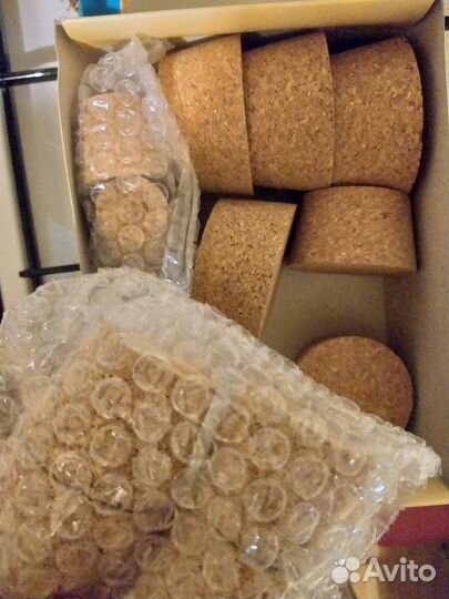 Пробки из пробкового дерева