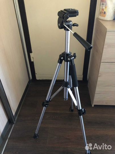 Штатив для фотоаппарата