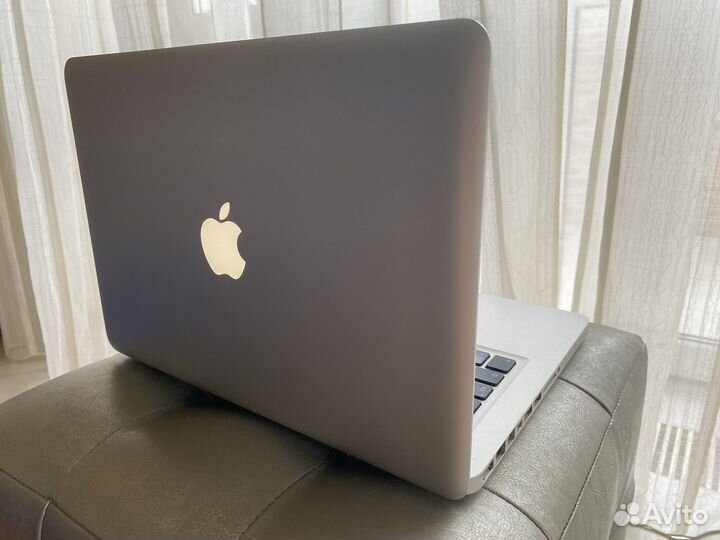 Apple MacBook Pro 13 i5/16gb/ssd+hdd 2011