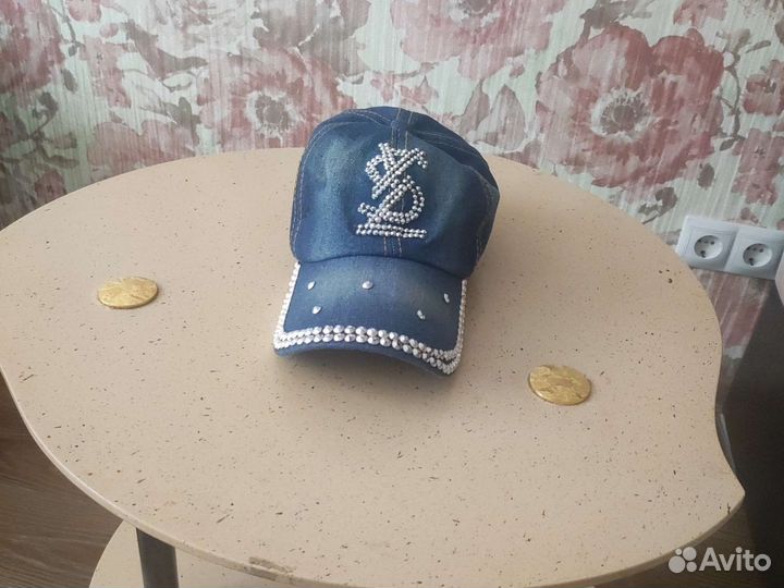 Кепки разные на девочку