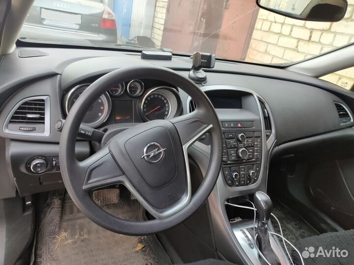 Opel Astra 1.6 AT, 2014, 109 000 км
