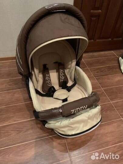 Коляска zippy 2 в 1