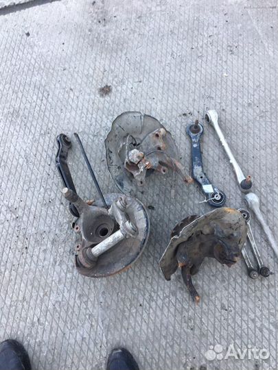 Поворотный кулак ступицы BMW Е38