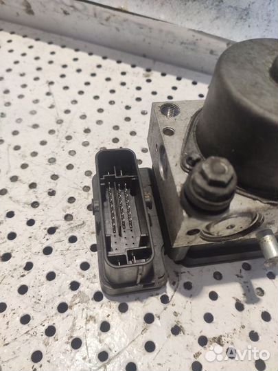 Блок управления ABS Renault Logan