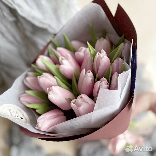 Тюльпаны, букет из 13 красных тюльпанов, доставка