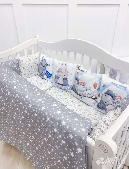 Детская кровать с маятником, ящиком, с комплектом