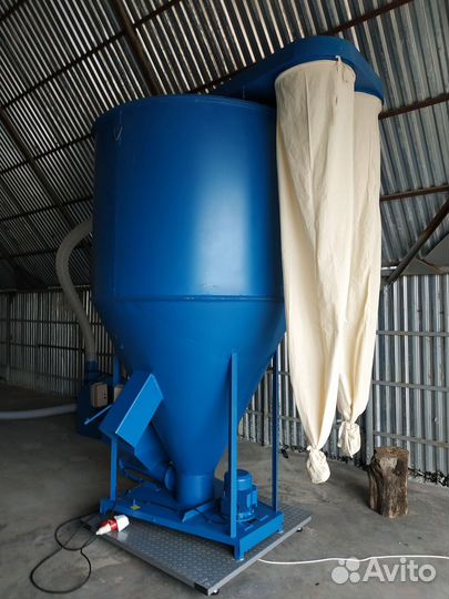 Смеситель кормов