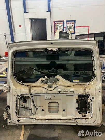 Крышка багажника 5821A107 Mitsubishi Pajero 4