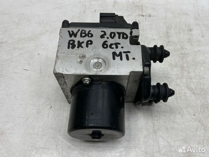 Блок ABS VW Passat В6 3C0614095P