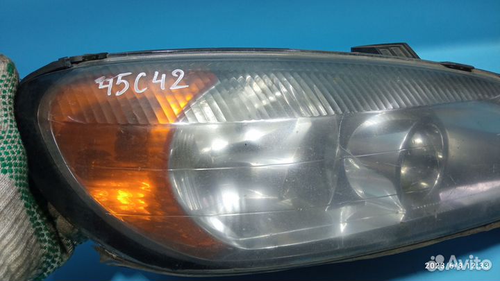 Фара правая для Nissan Primera P11