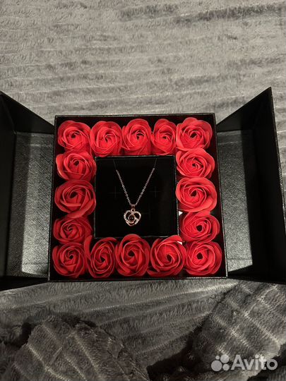 Кулон женский