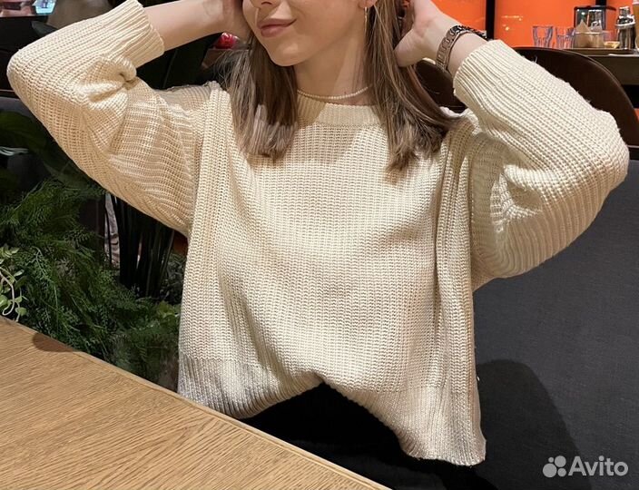 Свитер женский