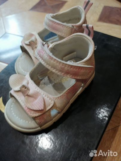 Босоножки для девочки 20 размер