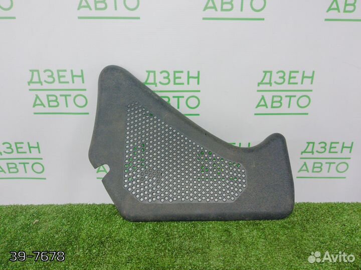 Декоративная накладка двигателя Audi Allroad