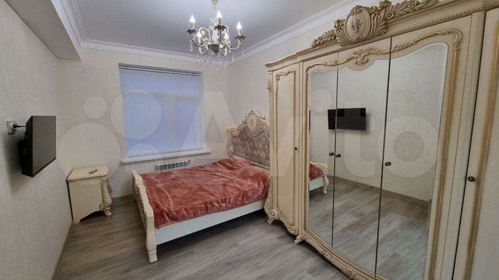 3-к. квартира, 105 м², 1/6 эт.