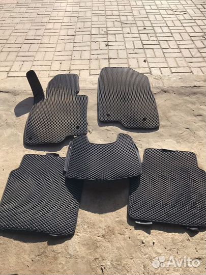 Ковры в салон автомобиля
