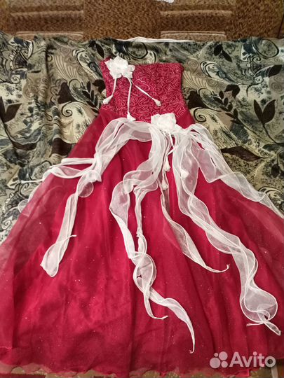 Продам выпускное платье бордовое 46 размер