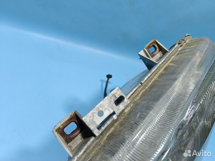 Фара правая для Volkswagen Sharan 1995-2000