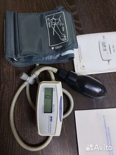 Тонометр AND UA-704