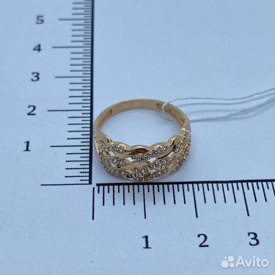 Золотое кольцо с камнем 18,5р