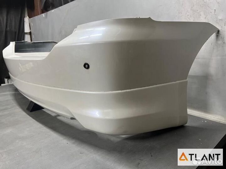 Бампер задний toyota wish