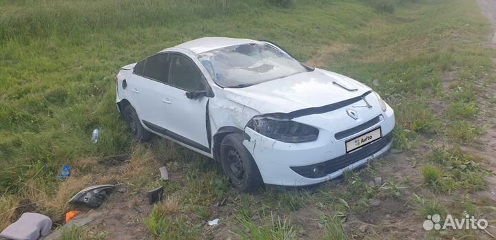 Renault Fluence 1.6 МТ, 2012, битый, 117 000 км