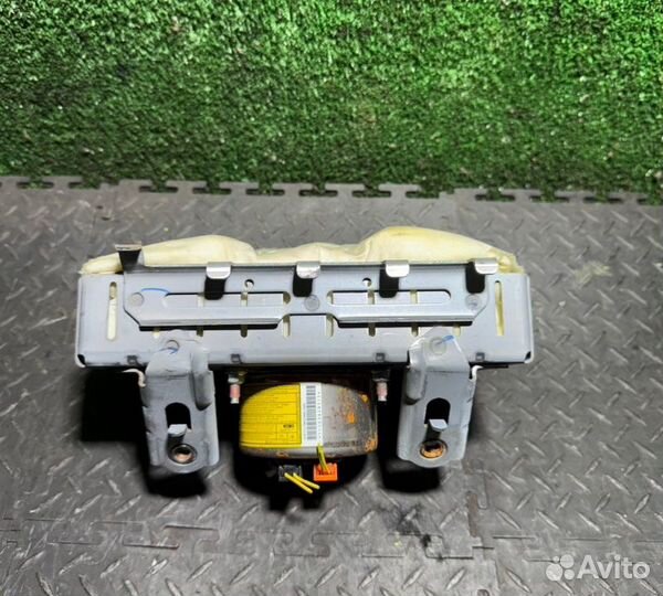 Подушка безопасности пассажира Toyota Prius 1500