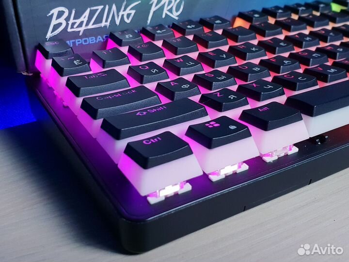 Меxаническая клaвиатура Dexp Blazing Pro RGB