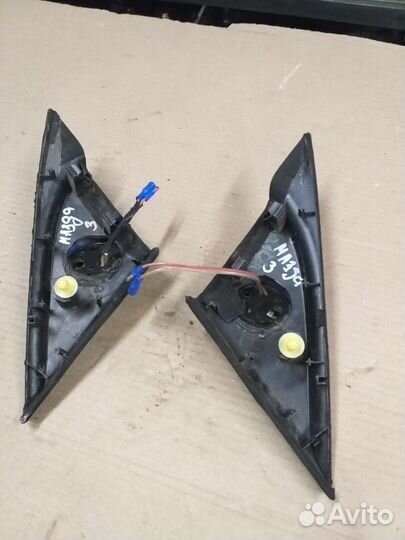 Уголок двери мазда 3 бк