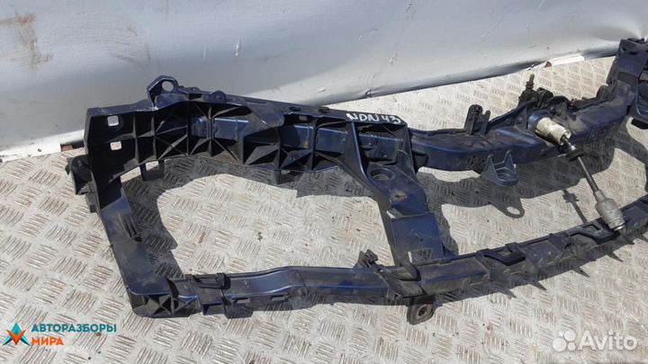 Передняя панель крепления облицовки (телевизор)