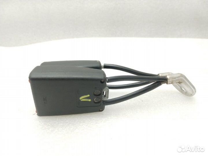 Ответная часть ремня безопасности задняя левая