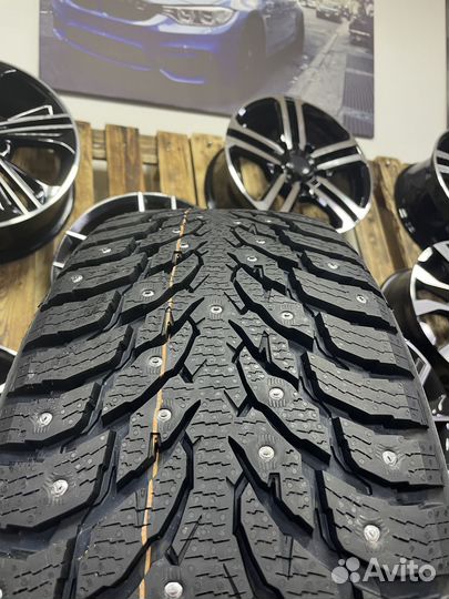 Nokian Tyres Hakkapeliitta 9 SUV 255/60 R18 112T