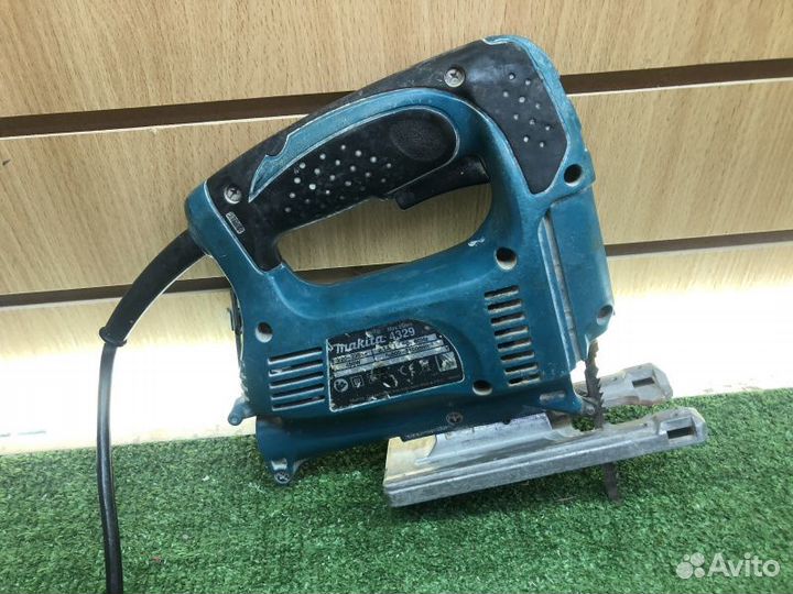 Лобзик Makita 4329