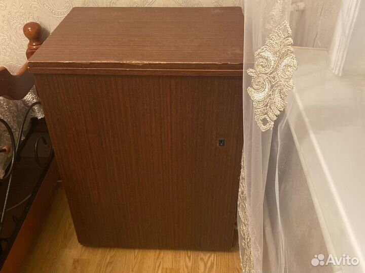 Швейная машина Чайка 143