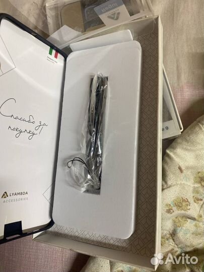 Чехлы на телефон